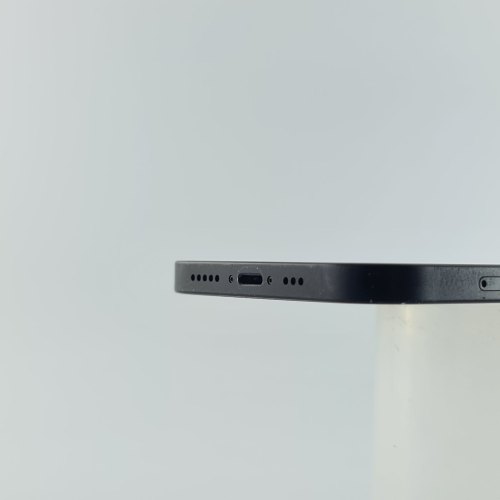 Смартфон Apple iPhone 12 64 GB Black USED **