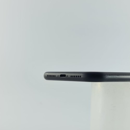 Смартфон Apple iPhone Xr 64 GB Black USED **