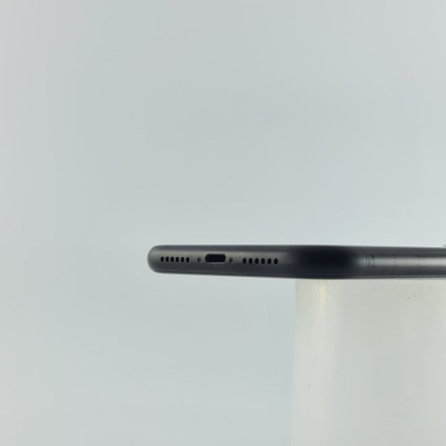 Смартфон Apple iPhone Xr 64 GB Black USED **
