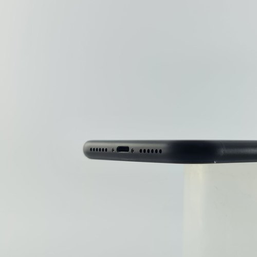 Смартфон Apple iPhone Xr 64 GB Black USED **