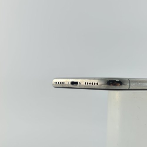 Смартфон Apple iPhone X 64 GB Silver USED **