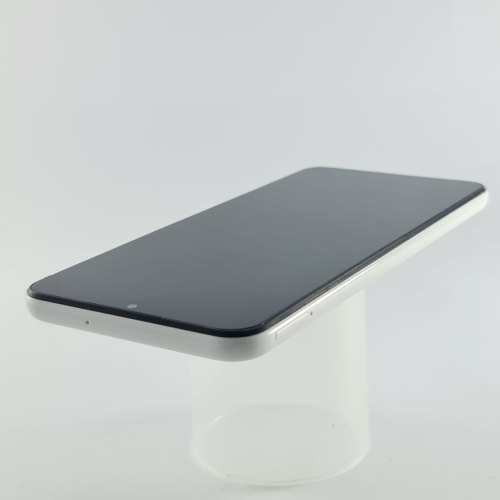 Смартфон Samsung Galaxy A13 64 GB White USED **