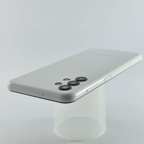 Смартфон Samsung Galaxy A13 64 GB White USED **