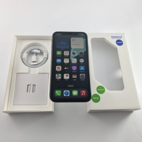 Смартфон Apple iPhone 11 256 GB Black USED **