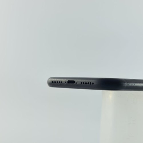 Смартфон Apple iPhone Xr 64 GB Black USED **