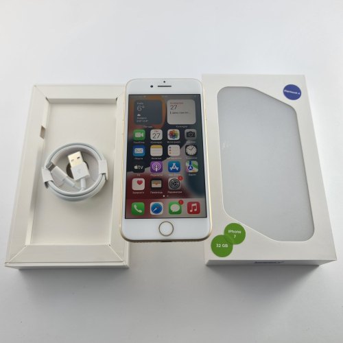Смартфон Apple iPhone 7 32 GB Gold USED **