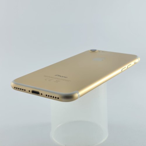 Смартфон Apple iPhone 7 32 GB Gold USED **