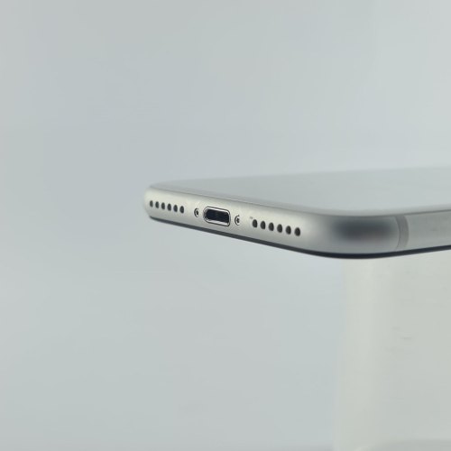 Смартфон Apple iPhone SE2 128GB White USED **