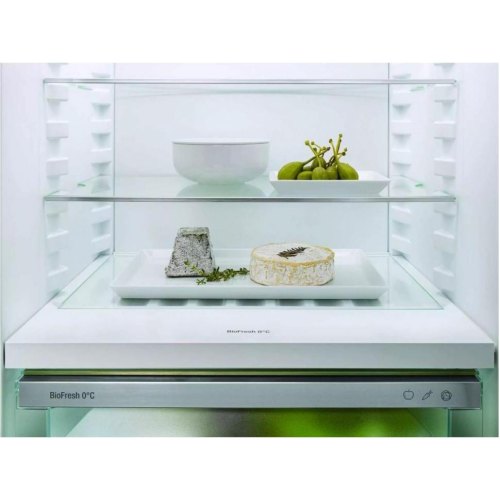 Холодильна камера вбудована Liebherr IRBD5120, 291л, A++, ST, внутрішній дисплей, BioFresh, біла