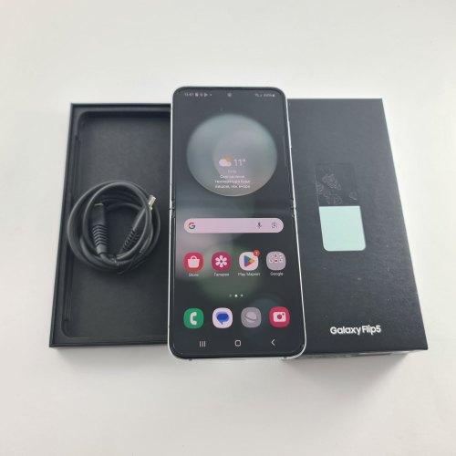 Смартфон Samsung Galaxy Z Flip 5 256 GB Light Green USED **