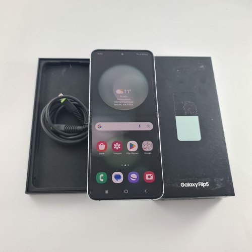 Смартфон Samsung Galaxy Z Flip 5 256 GB Light Green USED **