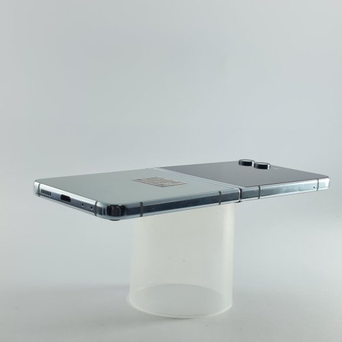 Смартфон Samsung Galaxy Z Flip 5 256 GB Light Green USED **