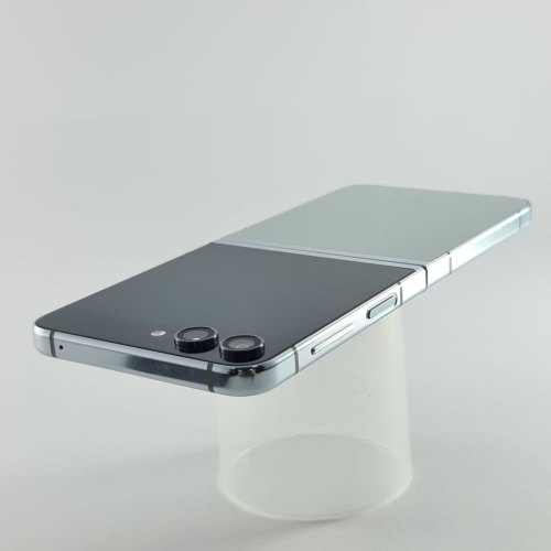 Смартфон Samsung Galaxy Z Flip 5 256 GB Light Green USED **