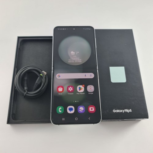 Смартфон Samsung Galaxy Z Flip 5 256 GB Light Green USED **