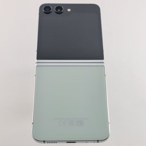 Смартфон Samsung Galaxy Z Flip 5 256 GB Light Green USED **
