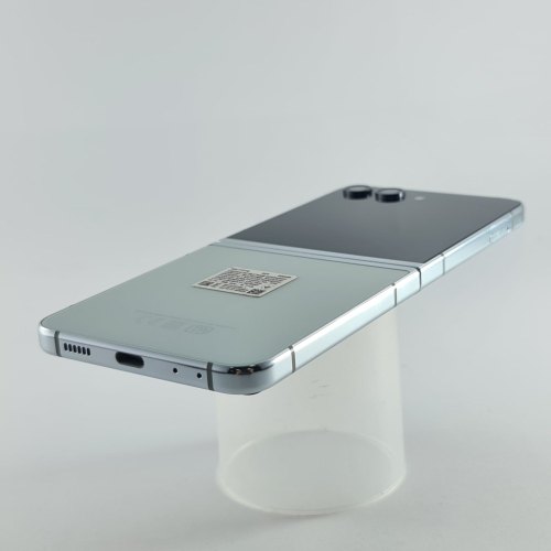 Смартфон Samsung Galaxy Z Flip 5 256 GB Light Green USED **