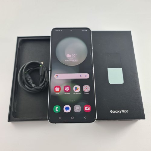 Смартфон Samsung Galaxy Z Flip 5 256 GB Light Green USED **