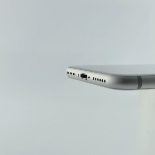 Смартфон iPhone 8 64GB Silver, model A1905 USED **