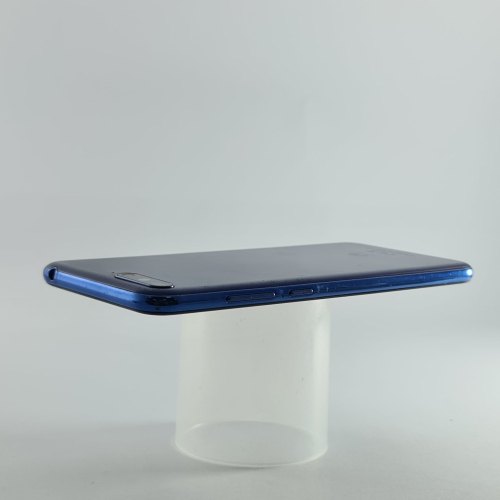 Смартфон Huawei Y6 2018 2/16Gb Blue (ATU-L11) USED **