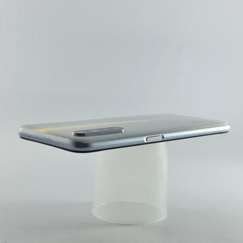 Смартфон realme 6 4/64Gb White USED **