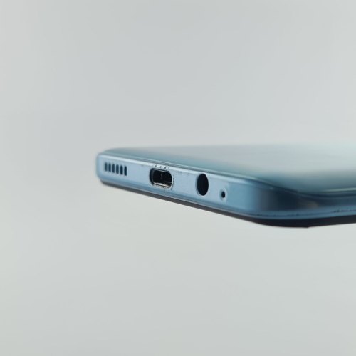 Смартфон Tecno Camon 16 SE (CE7j) 6/128Gb Purist Blue USED **