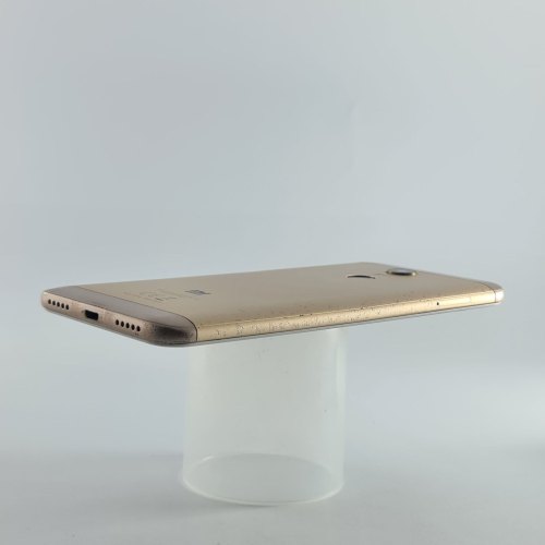 Смартфон Xiaomi Redmi 5 Plus 3/32Gb Gold USED **