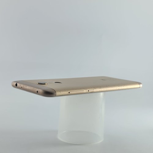 Смартфон Xiaomi Redmi 5 Plus 3/32Gb Gold USED **