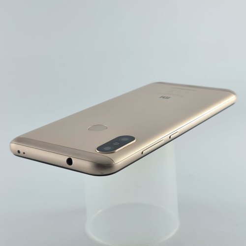 Смартфон Xiaomi Mi A2 lite 4/64Gb Gold USED **