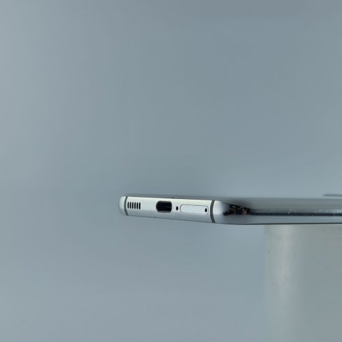 Смартфон Samsung Galaxy S21 (G991B) 256Gb Phantom White (SM-G991BZWGSEK) USED **