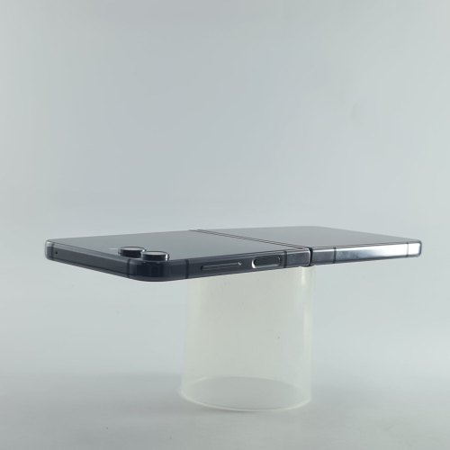 Смартфон Samsung Galaxy Flip 5 (F731B) 512Gb Grey (SM-F731BZAHSEK) USED **