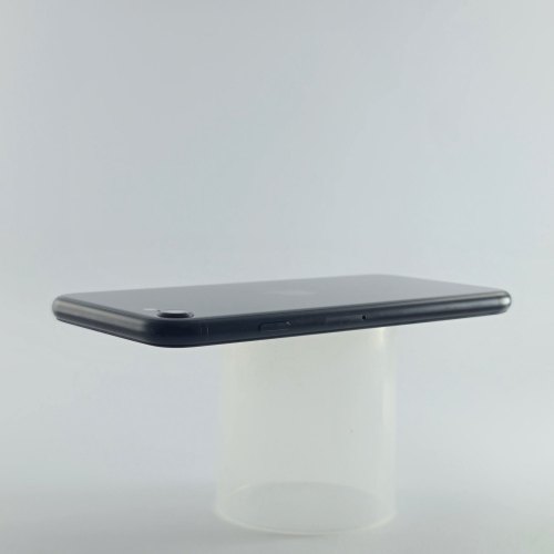 Смартфон Apple iPhone SE2 128GB Black USED **