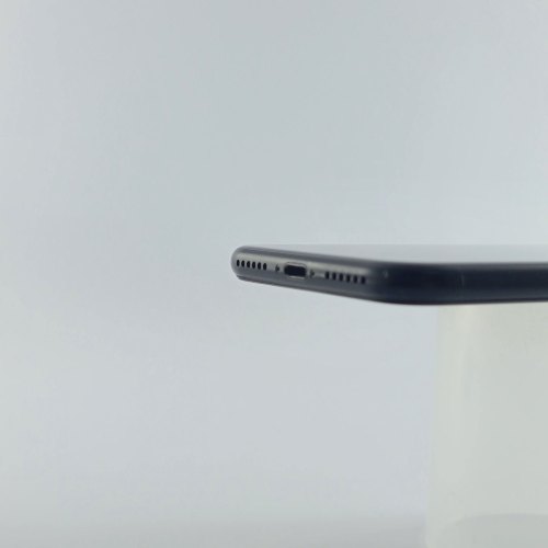 Смартфон Apple iPhone SE2 128GB Black USED **