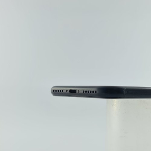 Смартфон Apple iPhone SE2 128GB Black USED **