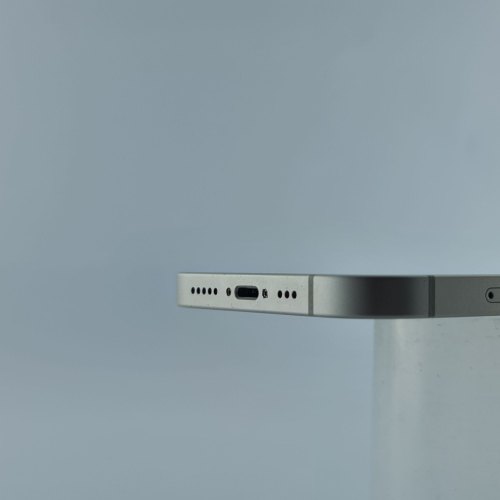 Смартфон Apple iPhone 13 256 GB Starlight USED **