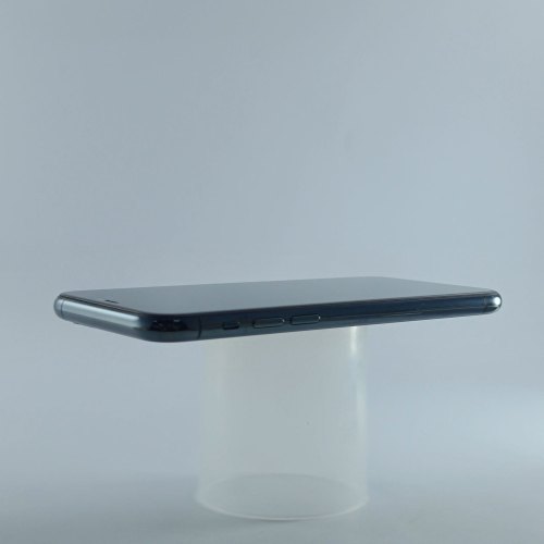Смартфон Apple iPhone 11 Pro 64 GB Midnight Green USED **