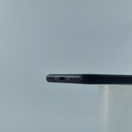 Смартфон Apple iPhone 7 128GB Black (4.7-inch, Retina HD display, Multi-Touch display with IPS technology, 1334x750 at 326 ppi, EarPods, 3D Touch, A10