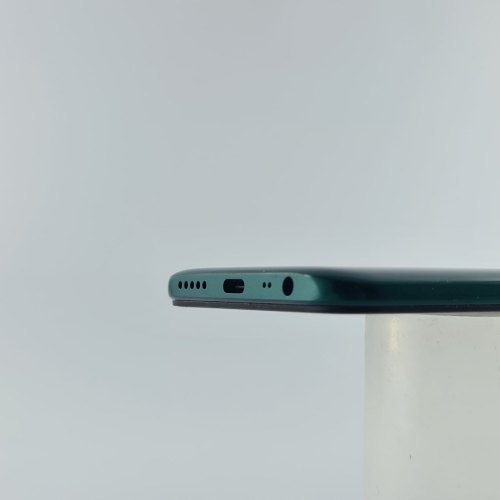 Смартфон Xiaomi Redmi 8 64 GB Green USED **