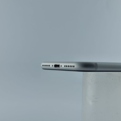 Смартфон iPhone SE 64GB White, Model A2296 USED **