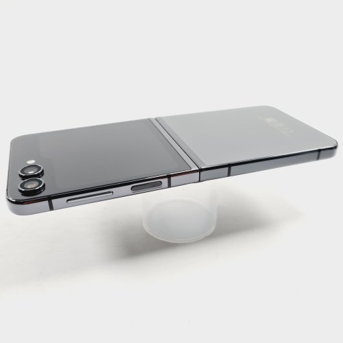 Смартфон Samsung Galaxy Flip 5 (F731B) 256Gb Grey (SM-F731BZAGSEK) USED **