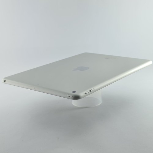 Планшет 10.2-inch iPad Wi-Fi 128GB - Silver Model nr A2197 USED ** (MW782)