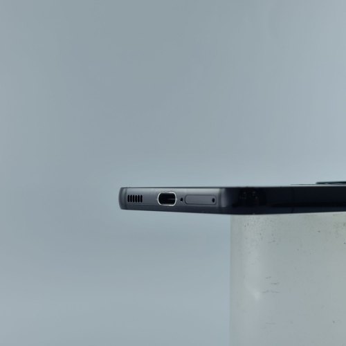 Смартфон Samsung Galaxy S22 (S901B) 256Gb Phantom Black (SM-S901BZKGSEK) USED **