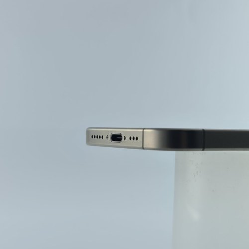 Смартфон iPhone 15 Pro 512GB Natural Titanium,Model A3102 USED **