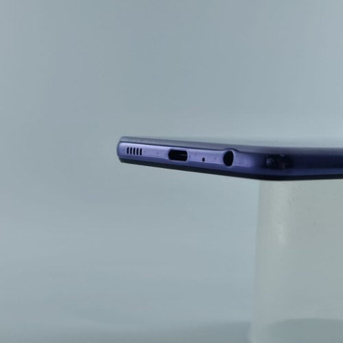 Смартфон Samsung Galaxy A52 (A525F) 128Gb Light Violet (SM-A525FLVDSEK) USED **