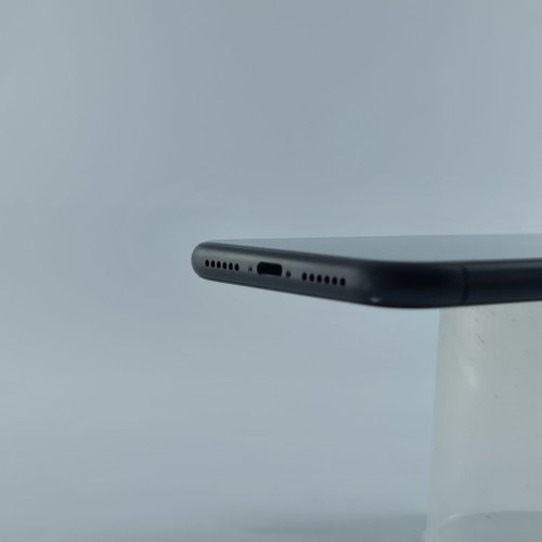 Смартфон iPhone 11 256GB Black, Model A2221 USED **