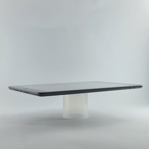 Планшет 10.2-inch iPad Wi-Fi 64GB - Silver, Model A2602 USED ** (MK2L3)