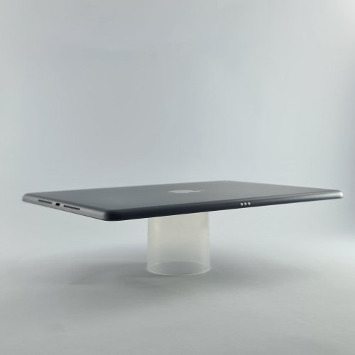 Планшет 10.2-inch iPad Wi-Fi 64GB - Silver, Model A2602 USED ** (MK2L3)