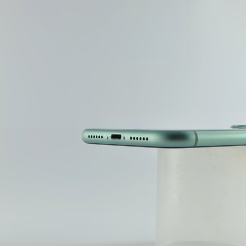 Смартфон Apple iPhone 11 64 GB Green USED **