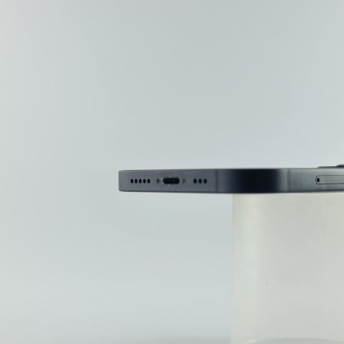 Смартфон Apple iPhone 13 128 GB Midnight USED **