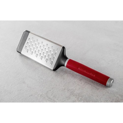 Тертка KitchenAid Coreline, 29.6см, з чохлом, червона (KAG320OHERE)