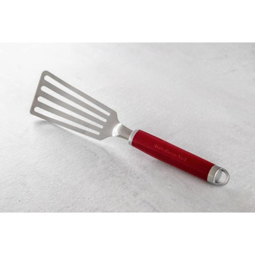 Лопатка з прорізами KitchenAid Coreline, 32.8см, червона (KAG024OHERE)